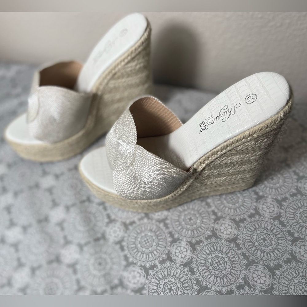 Shuzumiao~Neutral~High Platform~Espadrille~Wedge~
Sandal~Circle Detail~Size 8.5 - Picture 6 of 14